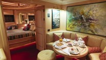 LADY FERYAL -  Master Cabin breakfast area